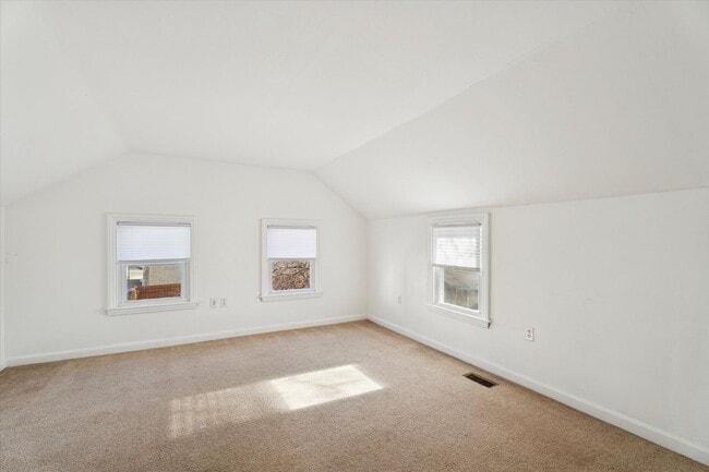 Building Photo - Charming 2-Bedroom Single-Family Home with off Street Parking