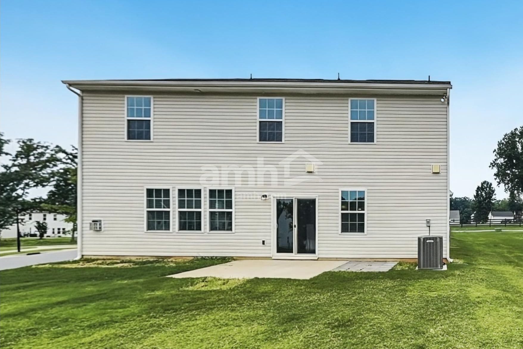 Building Photo - 246 Kennerly Ave