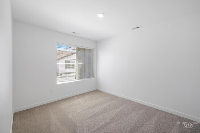 Building Photo - 4234 W Cirrus Ln