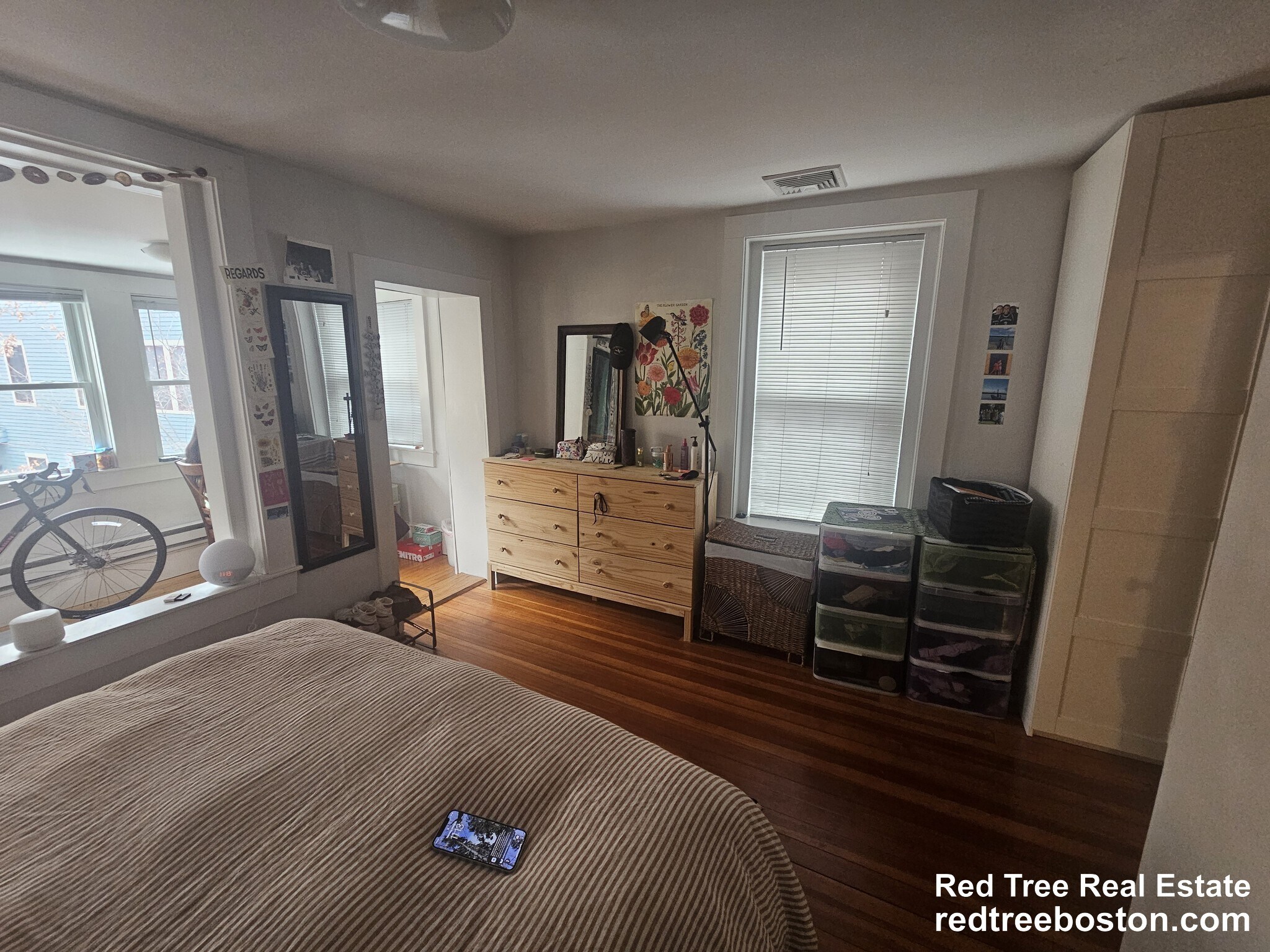 Building Photo - 7 Riverside Pl