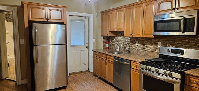 Building Photo - 4528 Brown St