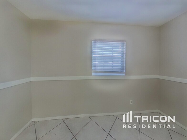 Building Photo - 2761 59th Ave N