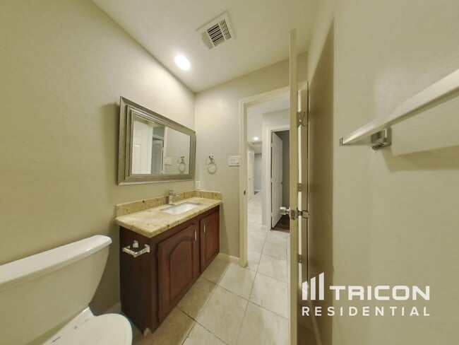 Building Photo - 5107 Dunnethead Dr