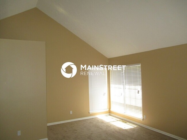 Building Photo - 6854 Scotia Ct