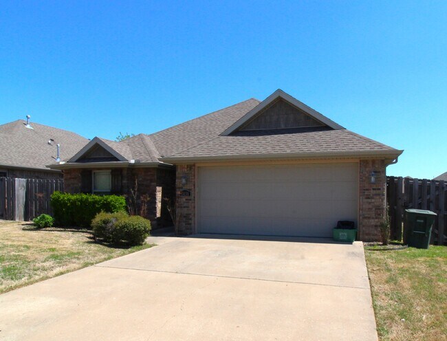 Building Photo - 3038 W Verona Ln