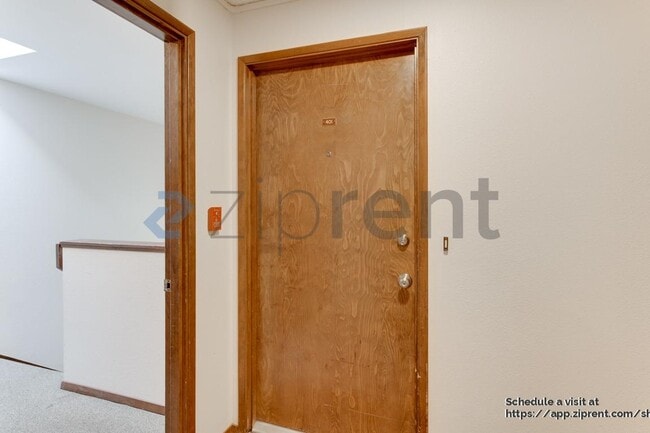 Building Photo - 911 N 73rd St