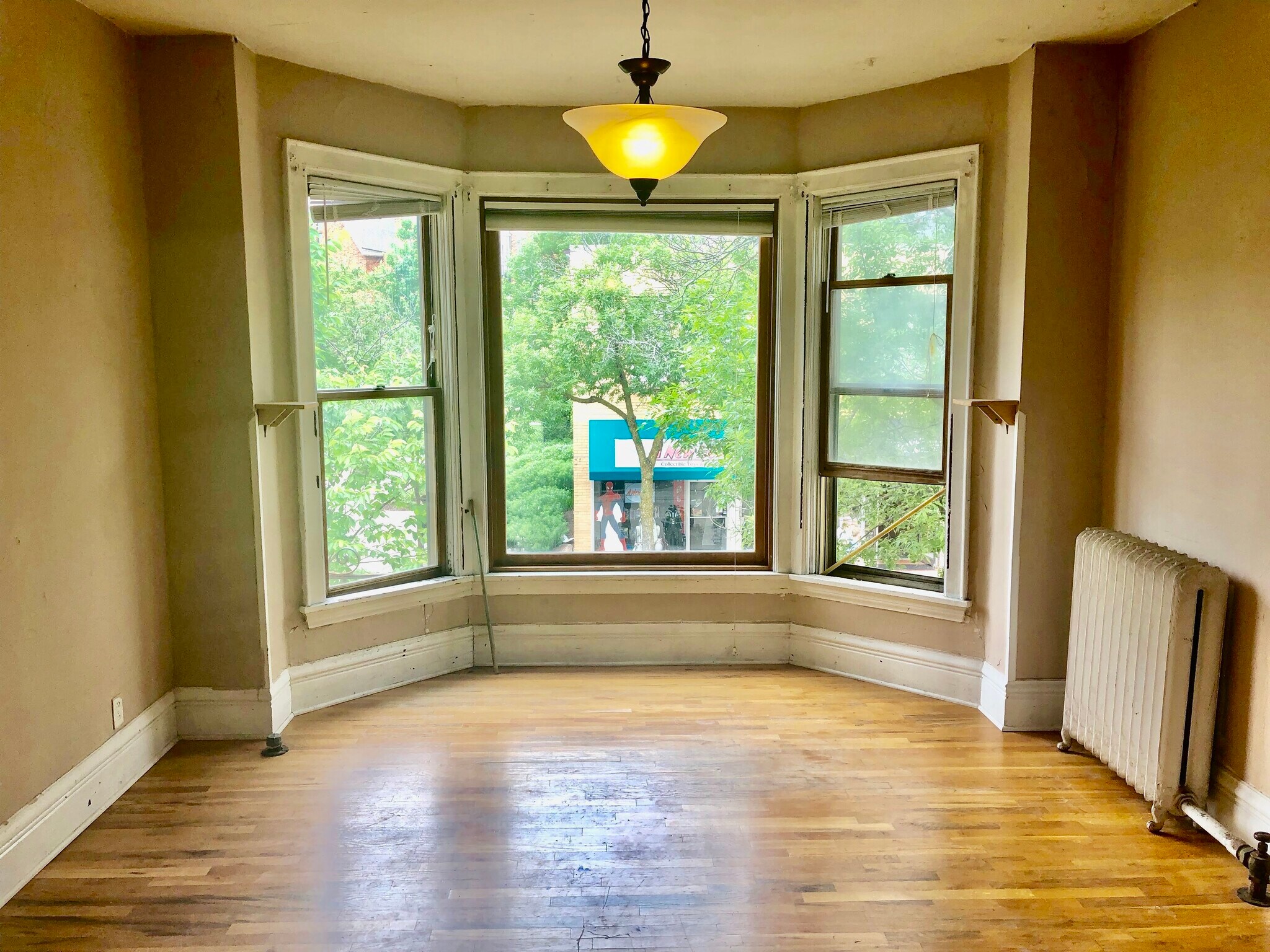 Building Photo - 419 State St