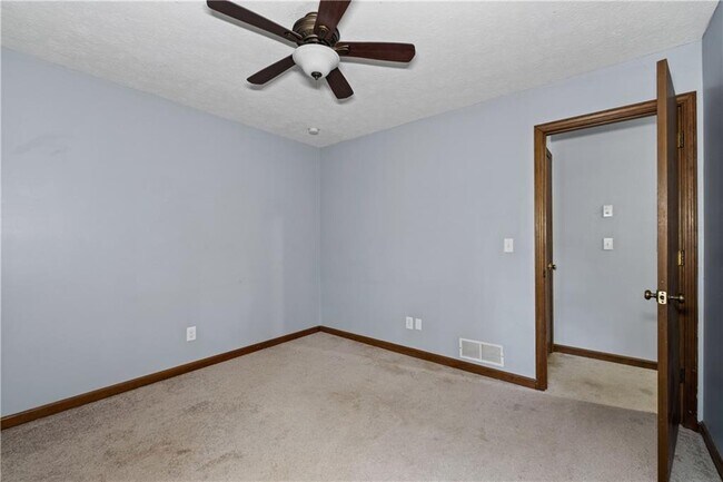 Building Photo - 2622 Sheffield Ct