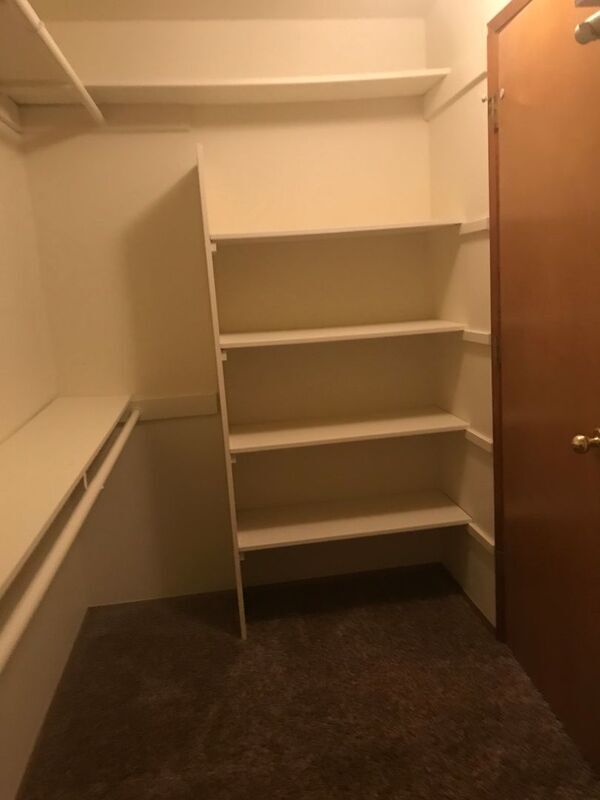 Building Photo - 400 S Morain St