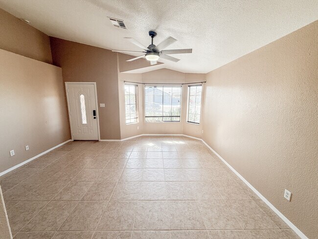 Building Photo - 9586 E 38th Pl