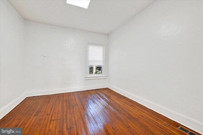 Building Photo - 3022 Harford Rd