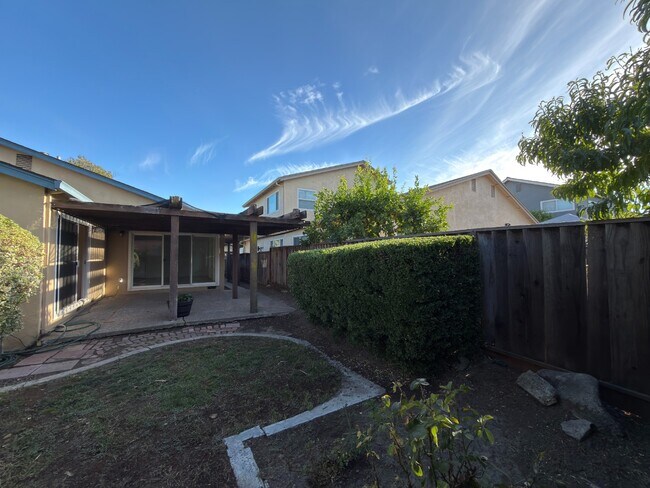 Building Photo - Spacious 3BR/2BA Single Family Home | 2-Car Garage + Great San Jose Location