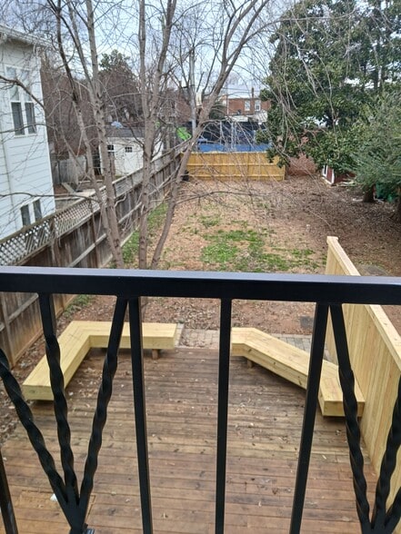 Building Photo - 3112 Grove Ave