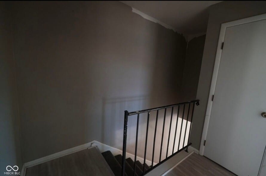 Building Photo - 2813 Del Prado Dr