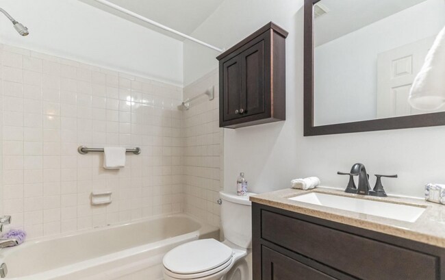 Building Photo - 6813 Indian Run Ct