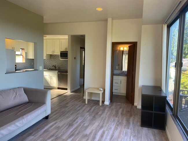 Building Photo - Ward Apartments LLC