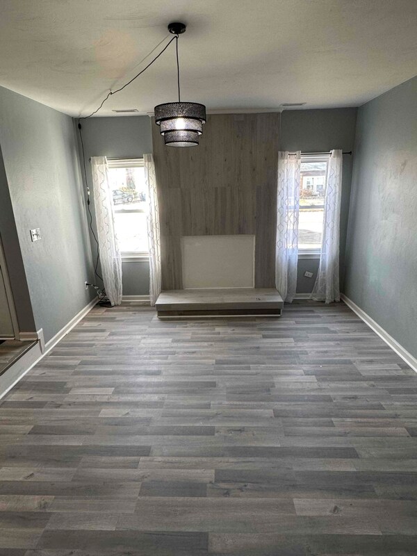 Building Photo - 716 Glenshire Dr