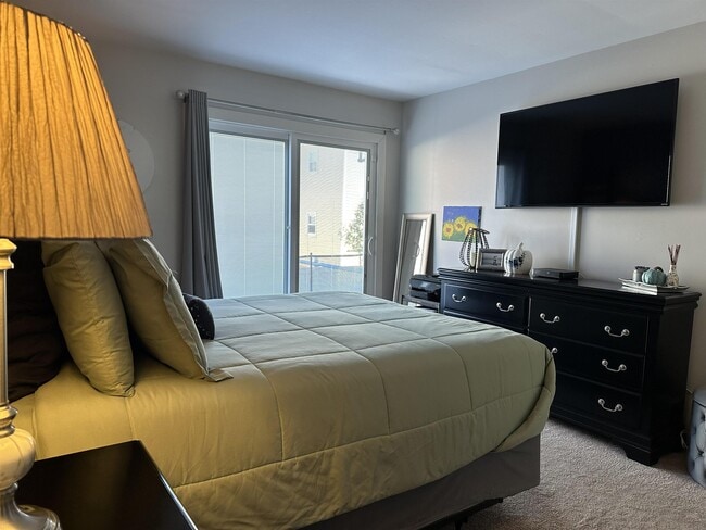 Building Photo - 103 E 26th St