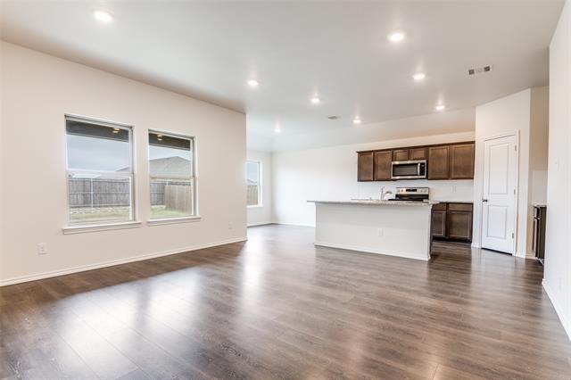 Building Photo - 1319 Lowhill Dr