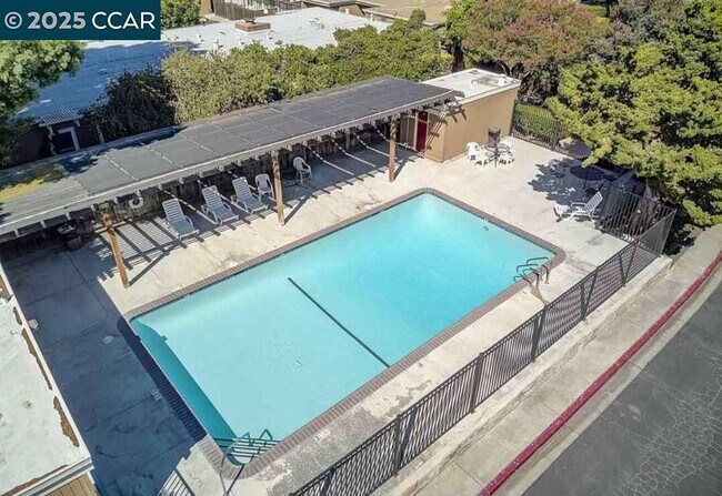 Building Photo - 1919 Ygnacio Valley Rd