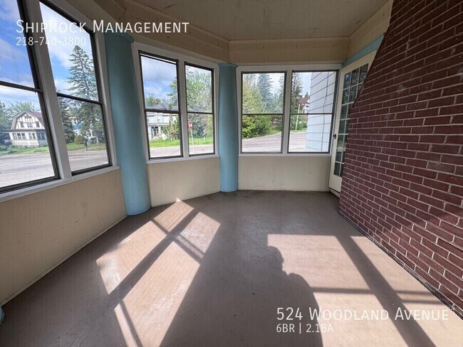 Building Photo - 524 Woodland Ave