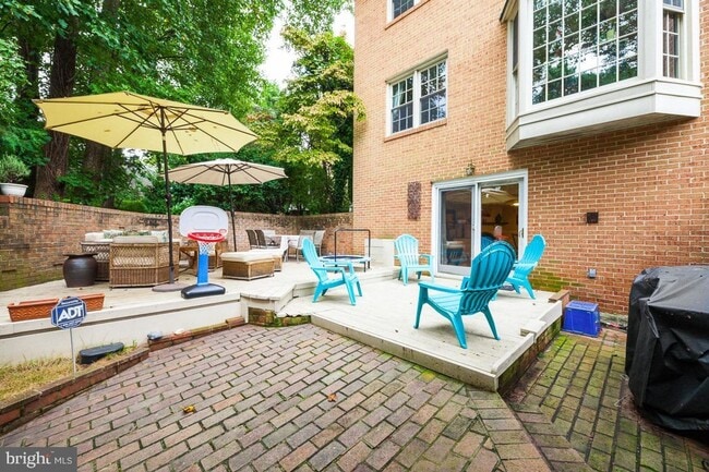 Building Photo - Come see what McLean has to offer you with...
