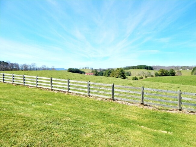 Building Photo - 3755 Dairy Rd