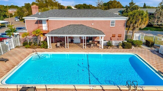 Building Photo - 1062 85th Terrace N