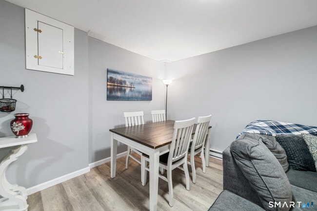 Building Photo - 103 Martin Rd