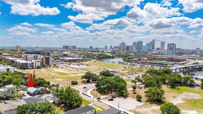 Building Photo - 2203 N Blvd