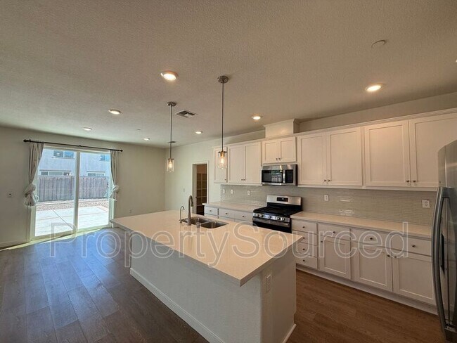 Building Photo - 754 Shearwater Rd