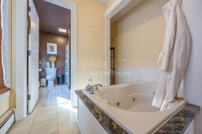 Building Photo - 27 Saw Mill Rd