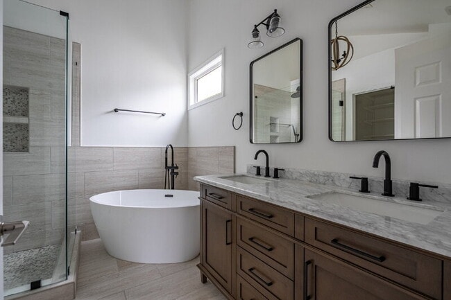 Building Photo - 1185 Arborhill Ln