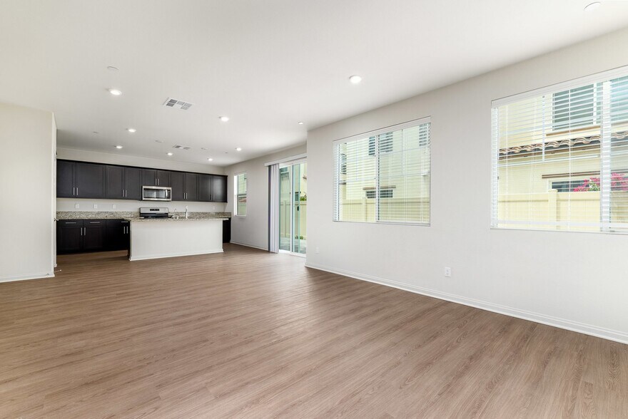 Building Photo - 26549 Brightstone Dr