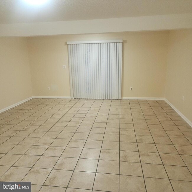 Building Photo - 7438 Catterick Ct