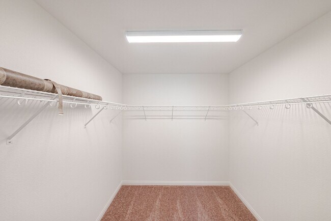 Building Photo - Fantastic two-story single-family house