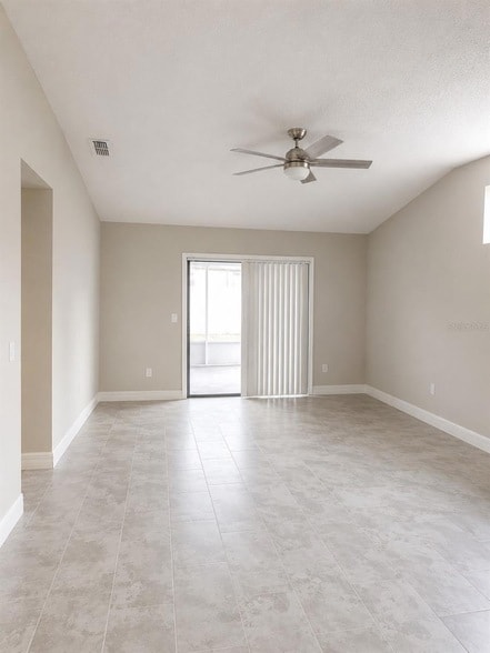 Building Photo - 10114 Allenwood Dr