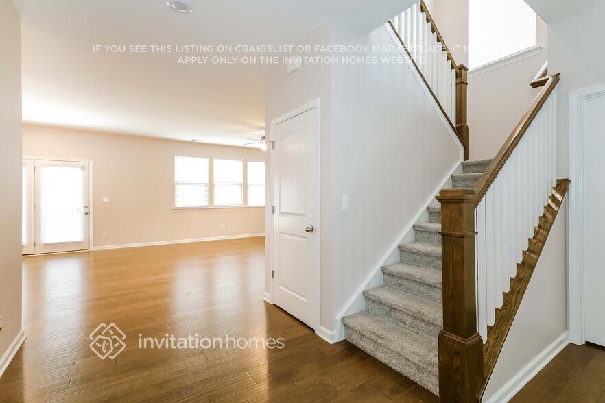 Building Photo - 15201 Autumn Sage Dr