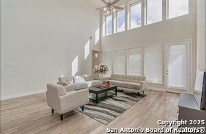 Building Photo - 938 Quemada