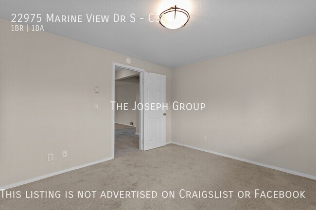 Building Photo - Des Moines 1 bed with view of Puget Sound