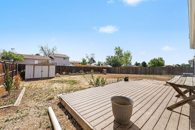 Building Photo - Exceptional and spacious three bedroom, two bath home in Thornton.