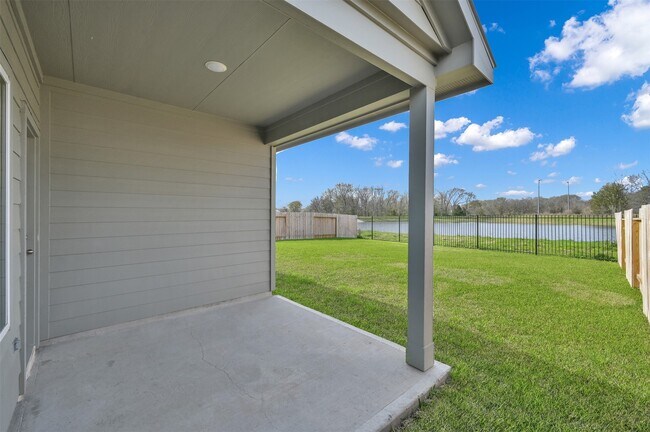 Building Photo - 12822 Water Dive Ct