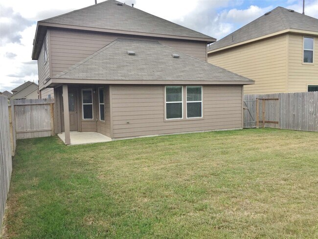 Building Photo - 5722 S Brenwood Dr