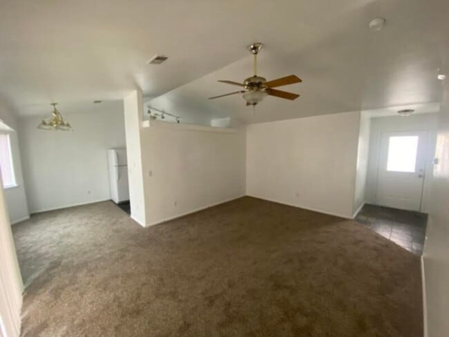 Building Photo - Four Bedroom Single Family