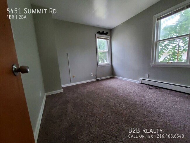 Building Photo - 5451 Summit Rd