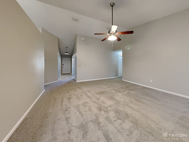Building Photo - 8824 Fieldside Ct