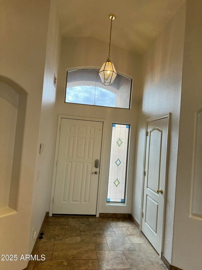 Building Photo - 11448 E Petra Ave