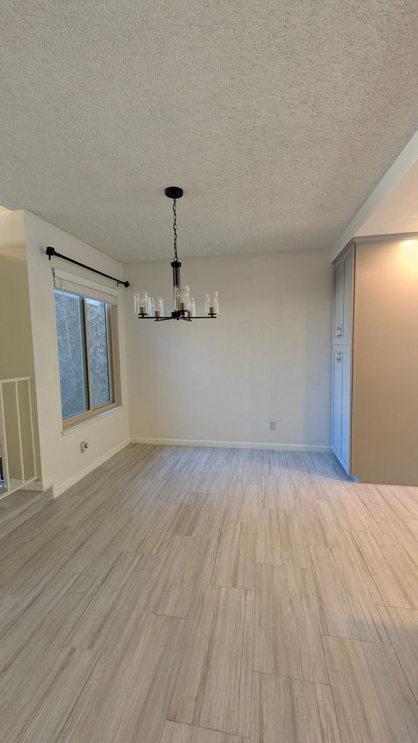 Building Photo - Cute two bedroom condo