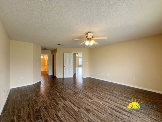 Building Photo - 5434 E Brook Dr