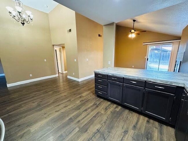 Building Photo - $2,200 W Bullard & Polk, 3 bed, McCaffrey Ave, Fresno